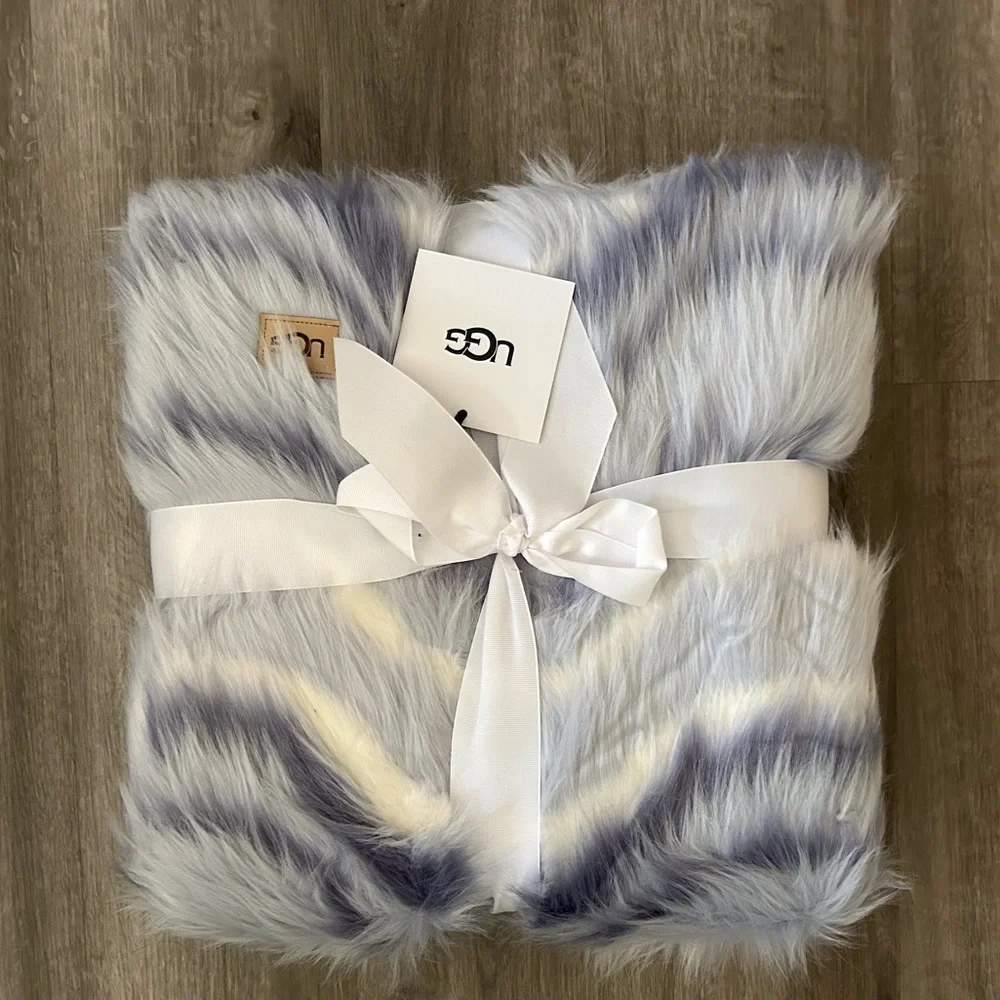 UGG Throws
